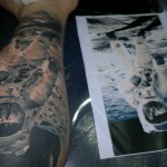 Tattoo na última sessão, a foto original sempre ao lado.