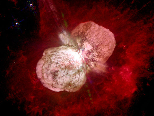 Eta Carinae, a Morte Anunciada de uma Estrela Escala Estelar
